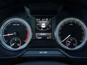 Škoda Octavia (2019) thumbnail 15