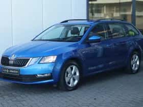 Škoda Octavia (2019) thumbnail 6