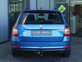 Škoda Octavia (2019) thumbnail 9