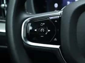 Volvo XC60 (2024) thumbnail 19