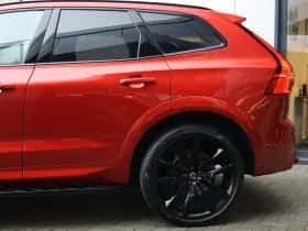Volvo XC60 (2024) thumbnail 5