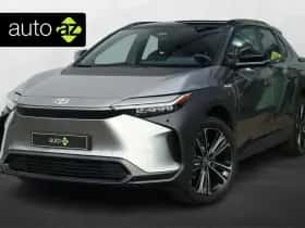 Toyota bZ4X (2023) thumbnail 1