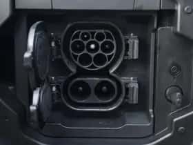 Toyota bZ4X (2023) thumbnail 11