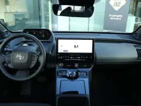 Toyota bZ4X (2023) thumbnail 17