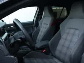 Volkswagen Golf (2021) thumbnail 10