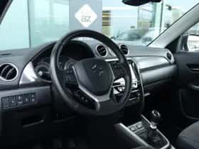 Suzuki Vitara (2018) thumbnail 24