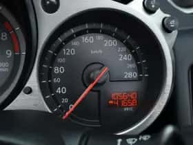 Nissan 370Z (2011) thumbnail 24