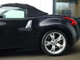 Nissan 370Z (2011) thumbnail 5