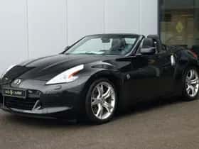 Nissan 370Z (2011) thumbnail 6