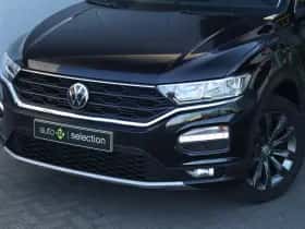 Volkswagen T-Roc (2021) thumbnail 3