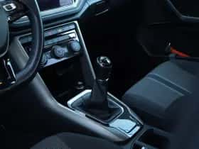 Volkswagen T-Roc (2021) thumbnail 29