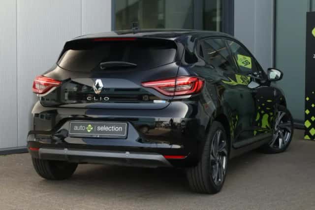 Renault Clio (2023) thumbnail 2