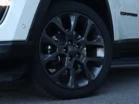 Jeep Compass (2021) thumbnail 4