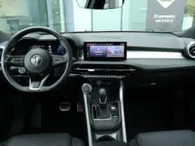 Alfa Romeo Tonale (2024) thumbnail 16