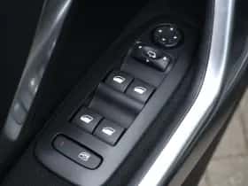 Peugeot 2008 (2019) thumbnail 14