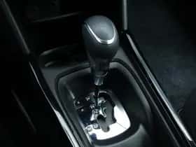 Peugeot 2008 (2019) thumbnail 17