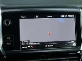 Peugeot 2008 (2019) thumbnail 21