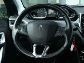 Peugeot 2008 (2019) thumbnail 26
