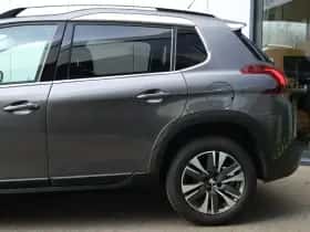 Peugeot 2008 (2019) thumbnail 5