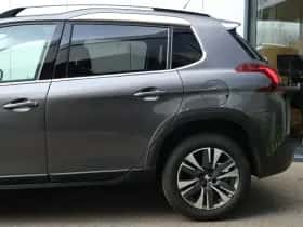 Peugeot 2008 (2019) thumbnail 5