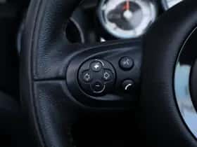 MINI Roadster (2012) thumbnail 15