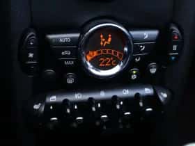 MINI Roadster (2012) thumbnail 17