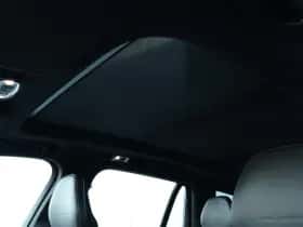 Volvo XC90 (2015) thumbnail 19