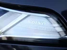Volvo XC90 (2015) thumbnail 20