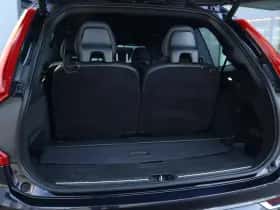 Volvo XC90 (2015) thumbnail 39