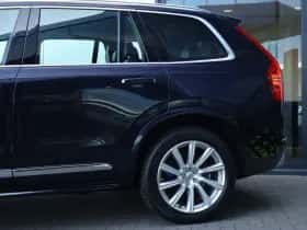 Volvo XC90 (2015) thumbnail 5