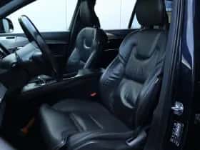 Volvo XC90 (2015) thumbnail 10