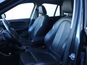 BMW X1 (2017) thumbnail 9