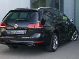 Volkswagen Golf (2018) thumbnail 2