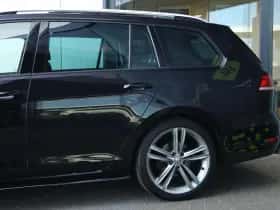 Volkswagen Golf (2018) thumbnail 5