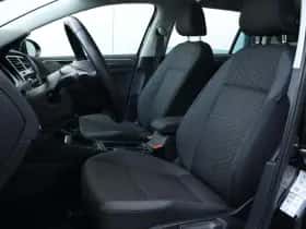 Volkswagen Golf (2018) thumbnail 10
