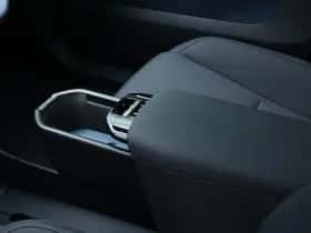 Volvo EX30 (2024) thumbnail 33