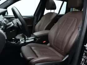 BMW X3 (2017) thumbnail 12