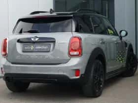MINI Countryman (2017) thumbnail 2
