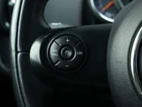 MINI Countryman (2017) thumbnail 16