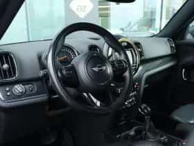 MINI Countryman (2017) thumbnail 30