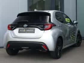 Toyota Yaris (2023) thumbnail 2
