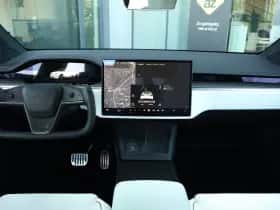 Tesla Model X (2022) thumbnail 13