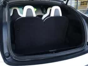 Tesla Model X (2022) thumbnail 48