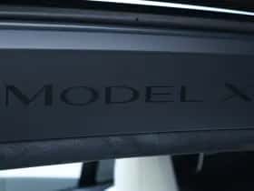 Tesla Model X (2022) thumbnail 49