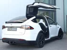 Tesla Model X (2022) thumbnail 54