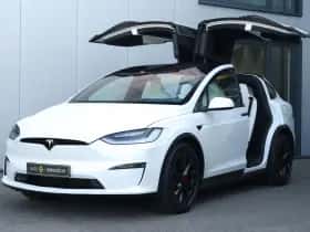 Tesla Model X (2022) thumbnail 9