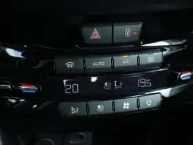 Peugeot 208 (2014) thumbnail 15