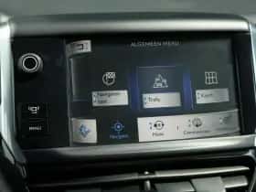 Peugeot 208 (2014) thumbnail 22