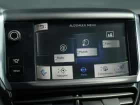 Peugeot 208 (2014) thumbnail 23