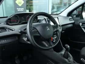 Peugeot 208 (2014) thumbnail 26